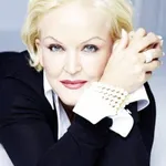 Angelika Milster