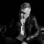 Jimmy Barnes - Official