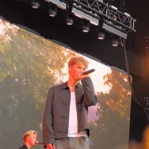 concert photo