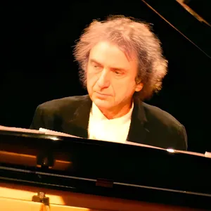 Roberto Cacciapaglia Concerts & Live Tour Dates: 2025-2026 Tickets