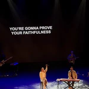 concert photo