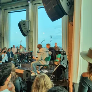 concert photo