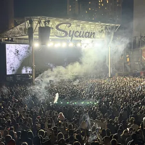 concert photo