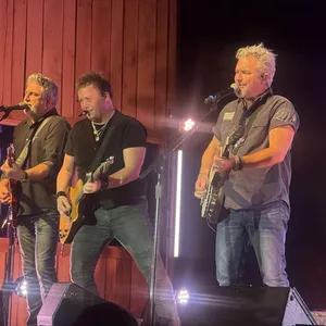 Renfro Valley Entertainment Center Tickets & 2026 Concert Schedule