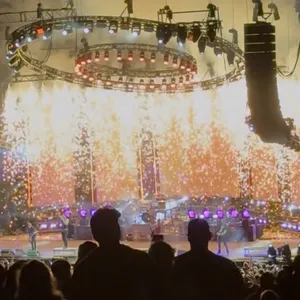 concert photo