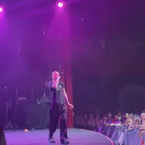 concert photo