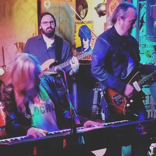 Lisa Bodnar and Whistlegrass