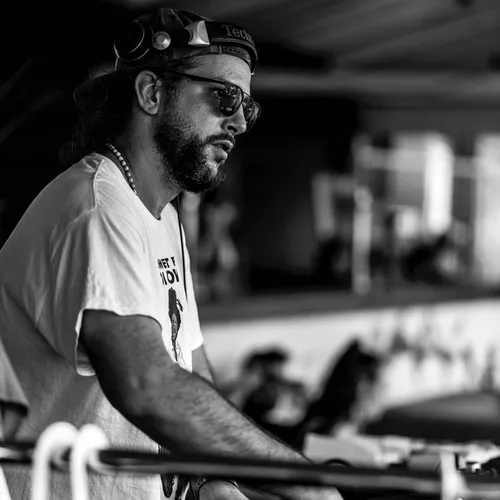 DJ SIMPLE SAMPLE