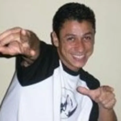 MC Leozinho