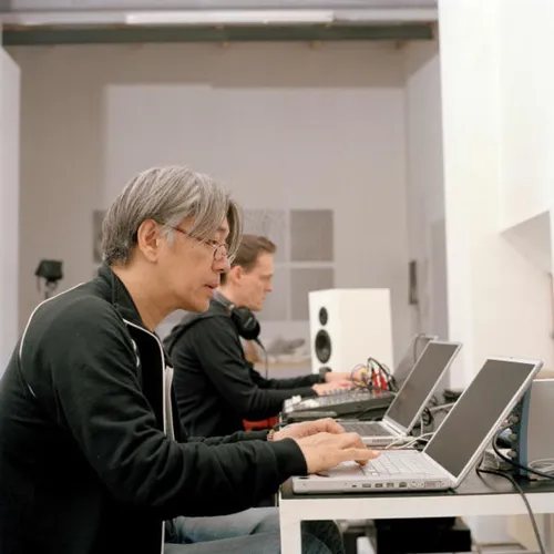 Alva Noto & Ryuichi Sakamoto