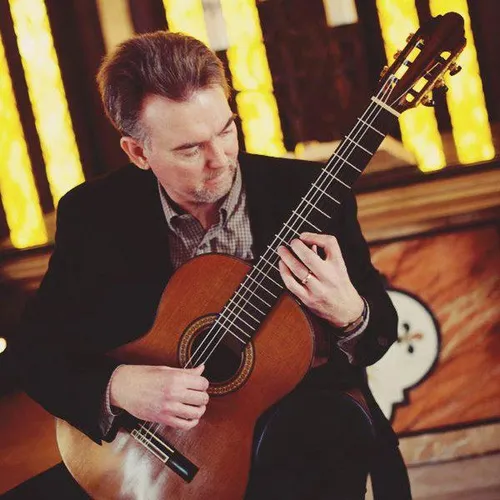 Stacy Arnold-Classical Guitarist