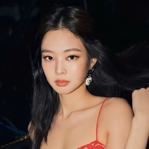 JENNIE