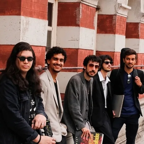 Lobos & Voltz