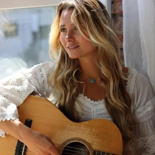 Lucy Spotts Music