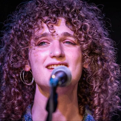 Hazel Basil