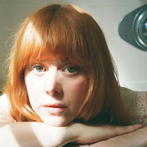 Hollye B