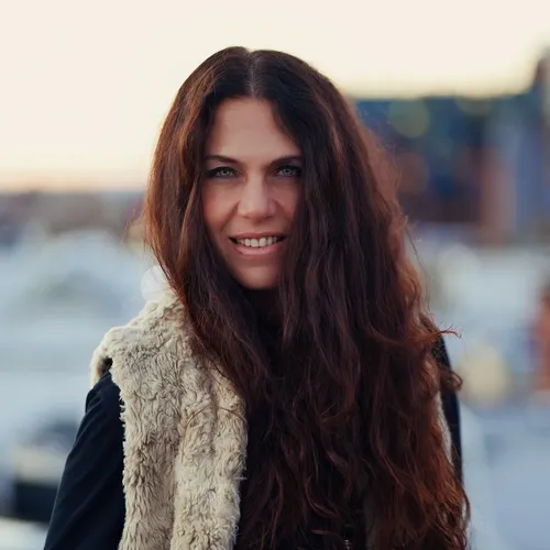 Sari Schorr
