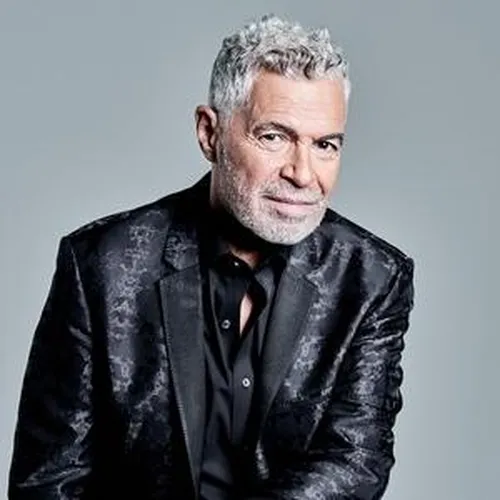 Clint Holmes