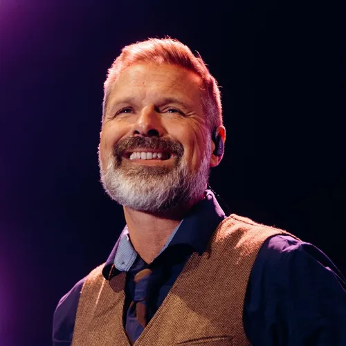 Mac Powell