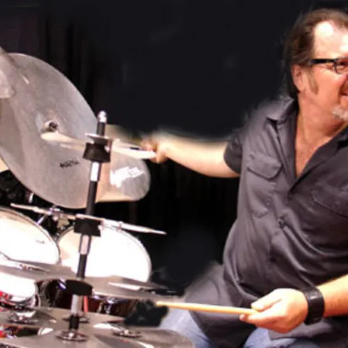Pat Mastelotto