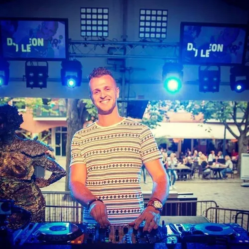 DJ Leon
