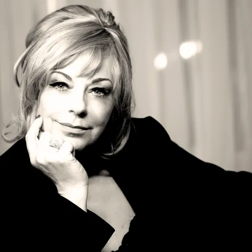 Mari Wilson