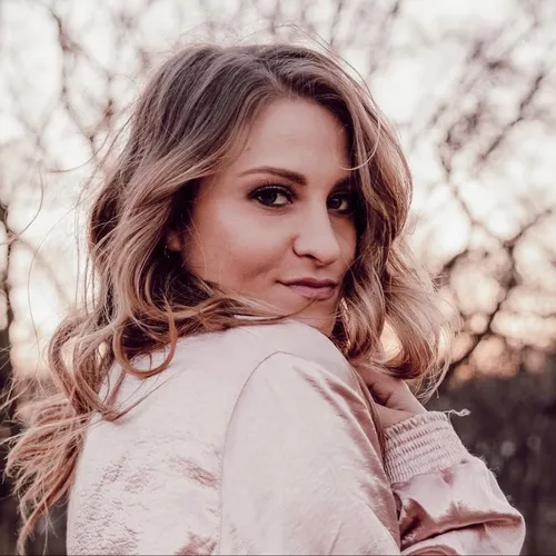 Lena Stone