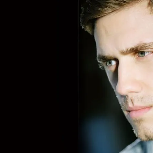 Aaron Tveit